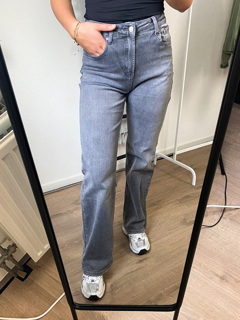 Fallon Stretch Straight Leg Jeans - Grey Denim